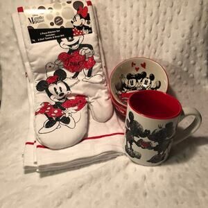 Mickey & Minnie True Love Bundle